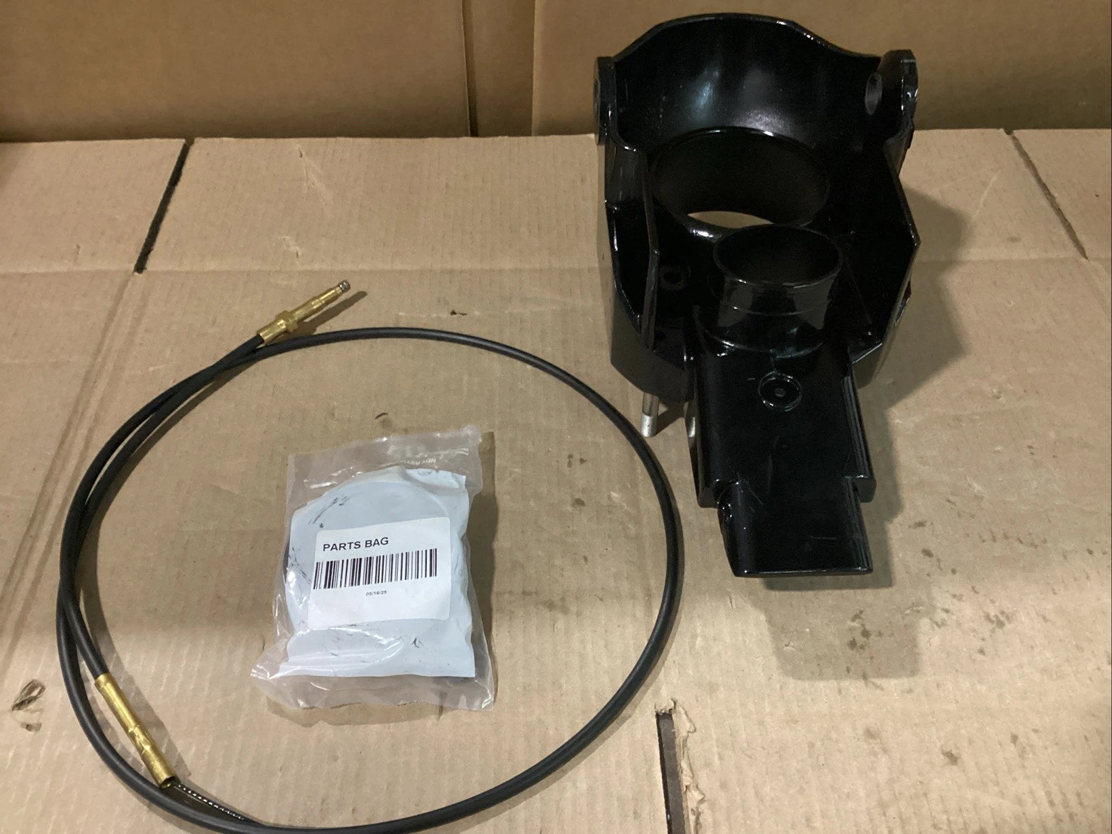 Mercury Mercruiser Bell Housing Assembly 41646A11 for Mercury (Open Box)