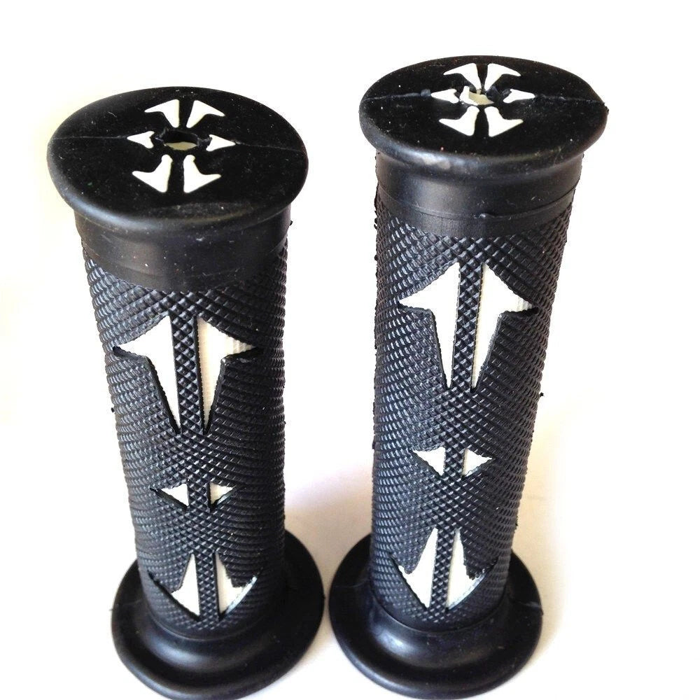 7/8" 22mm White Hand Grips for Aprilia BMW Ducati Triumph (Offroad)