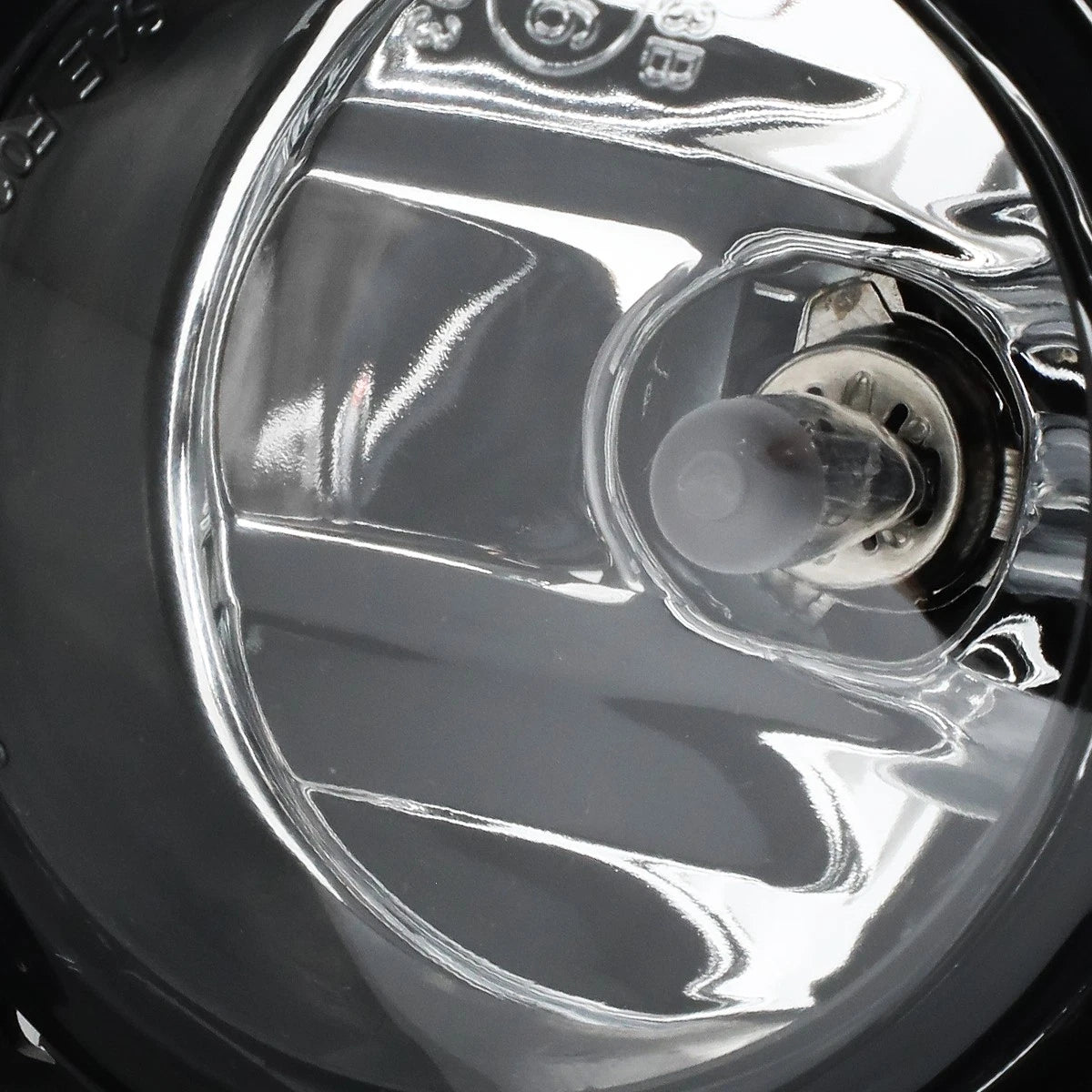 Left Side Fog Light for Nissan Frontier (2005–2018) OE Style