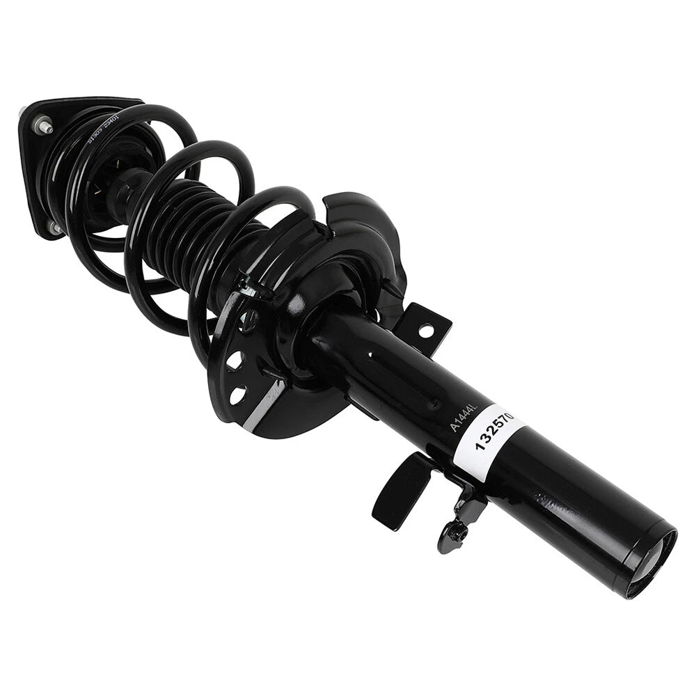 Set of 4 Front Struts Assembly with Coil Spring for Ford Focus (2013–2018)