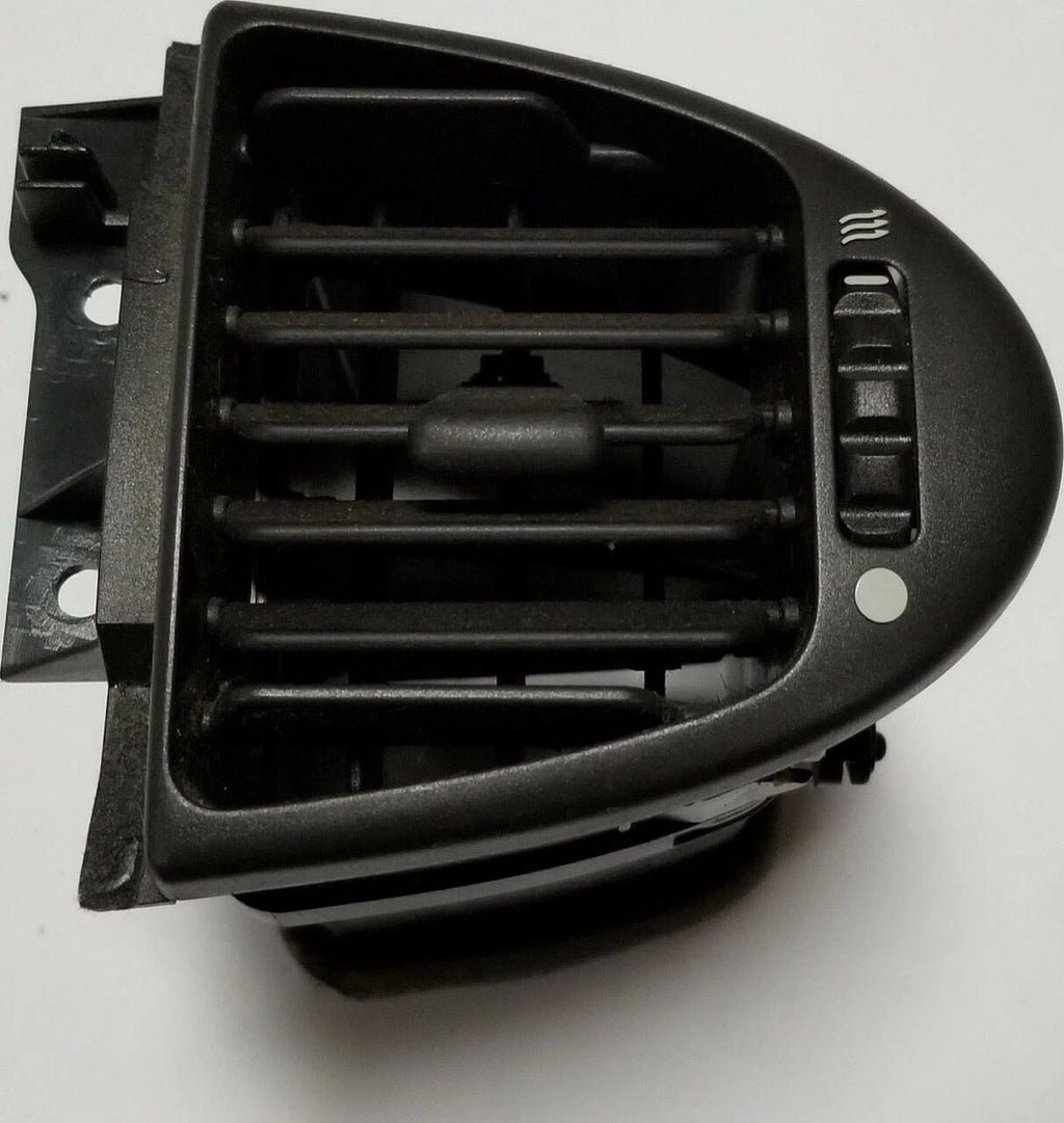 Right Dash Air Vent for Jaguar XJ8 XJR VDP (1998–2003)