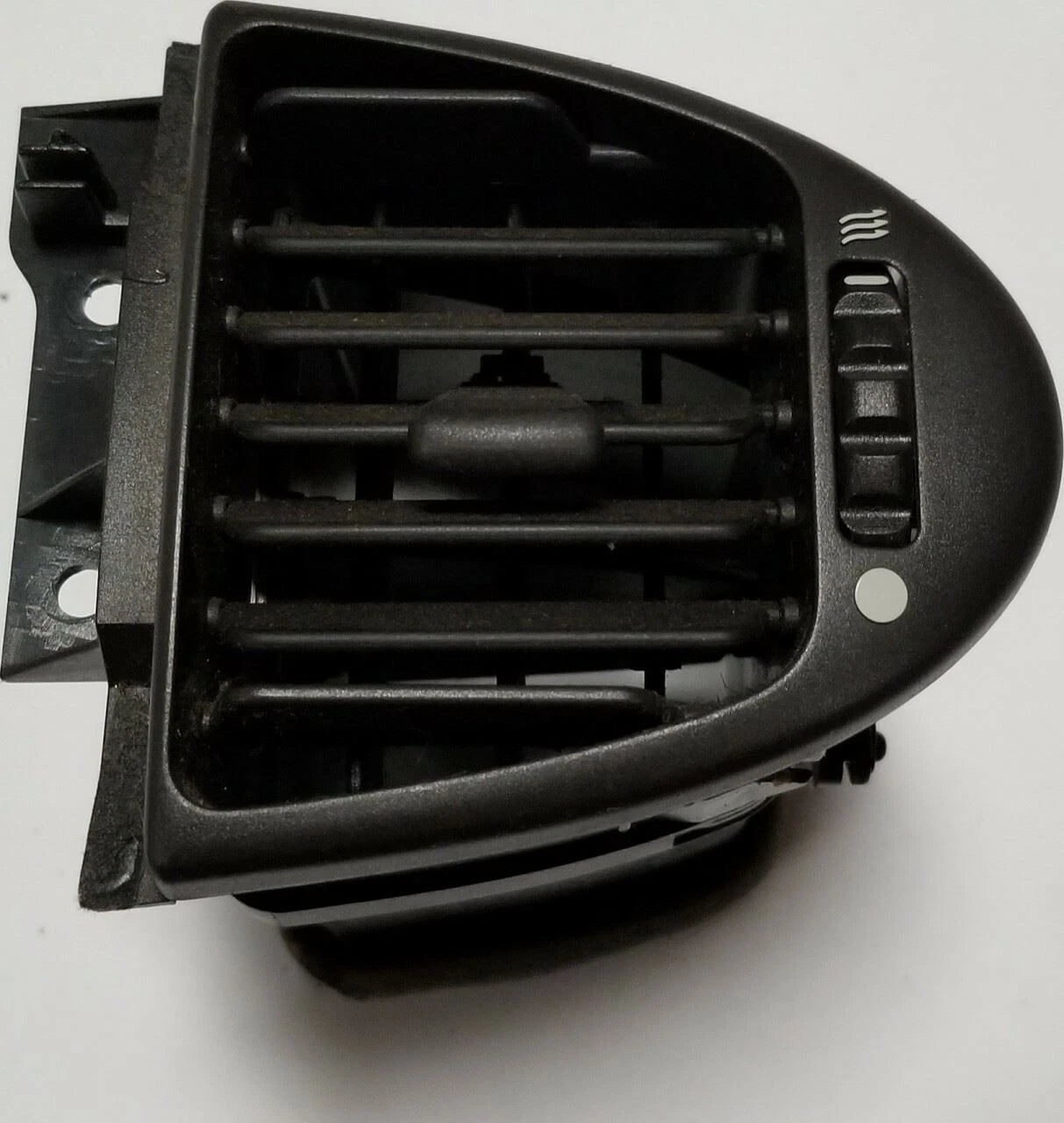 Right Dash Air Vent for Jaguar XJ8 XJR VDP (1998–2003)