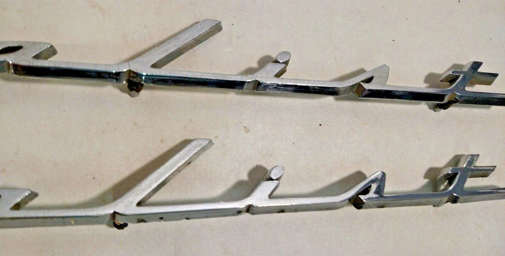 Fender Script Emblems Badge Ornament for Mercury Medalist (1956–1956)