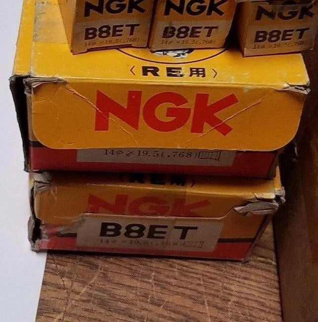 10 Pack NGK B8ET Spark Plugs for