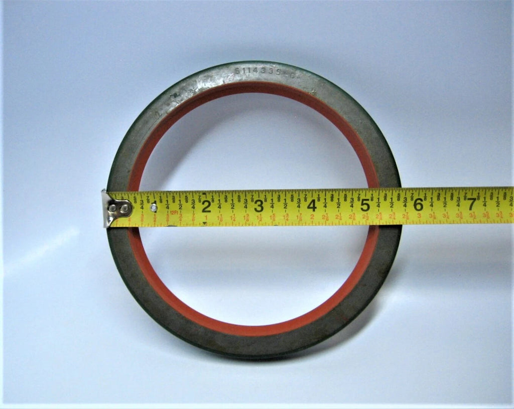 Detroit Diesel 5114335 Crankshaft Rear Oil Seal for Series 71