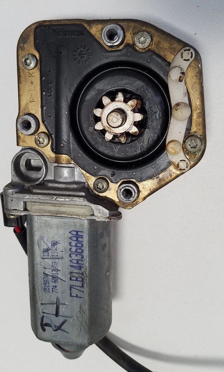 Window Motor for Lincoln Mark VIII (1997–1998) Passenger Side